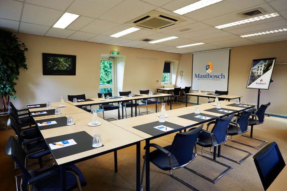 Hotel Mastbosch Breda 11
