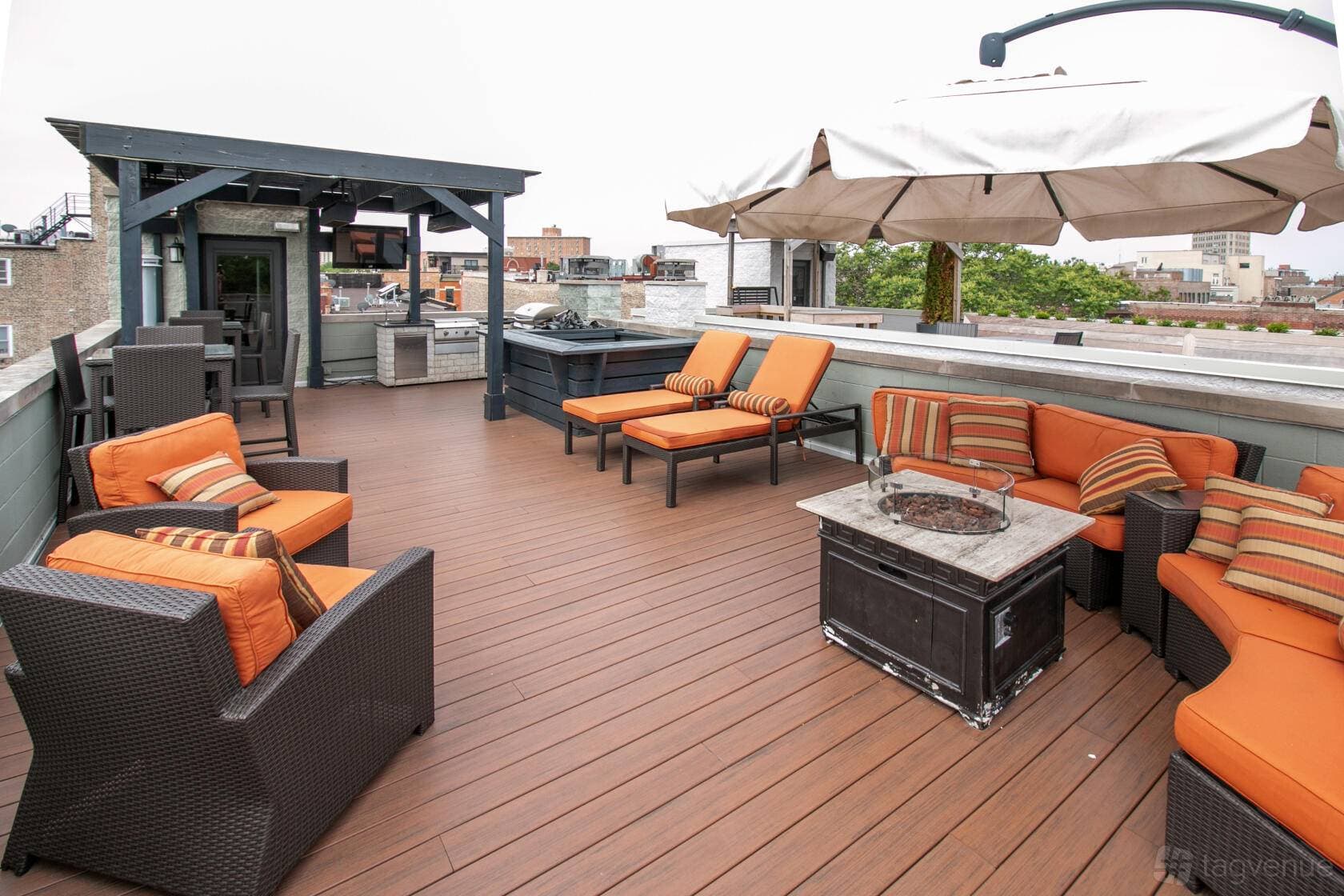 Wicker Park Mansion 24