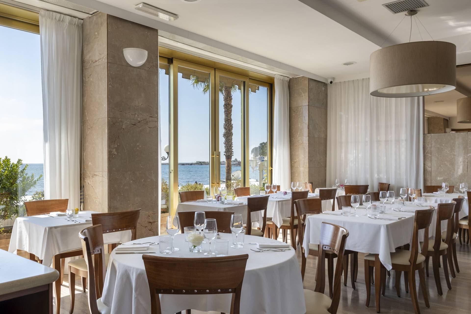 B&B HOTEL Diano Marina Palace 5