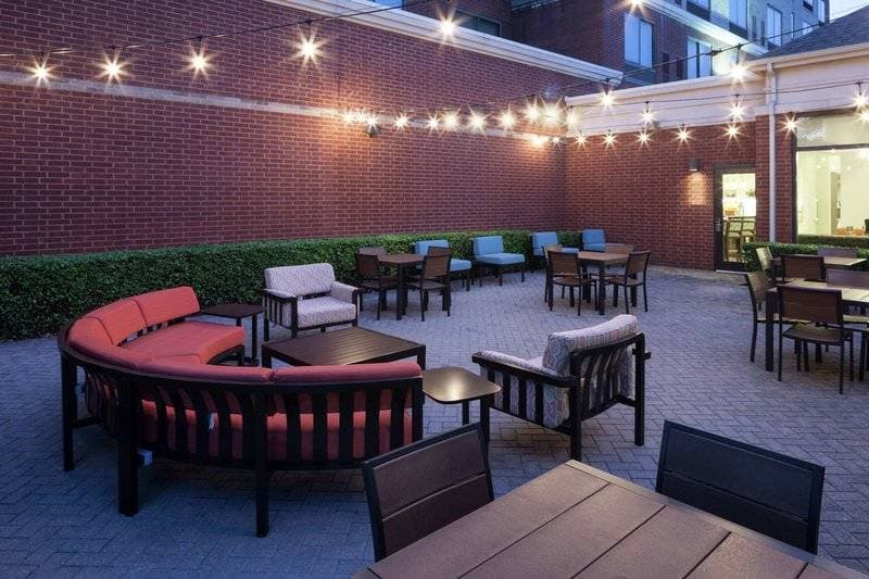Hilton Garden Inn Dallas/Allen 8