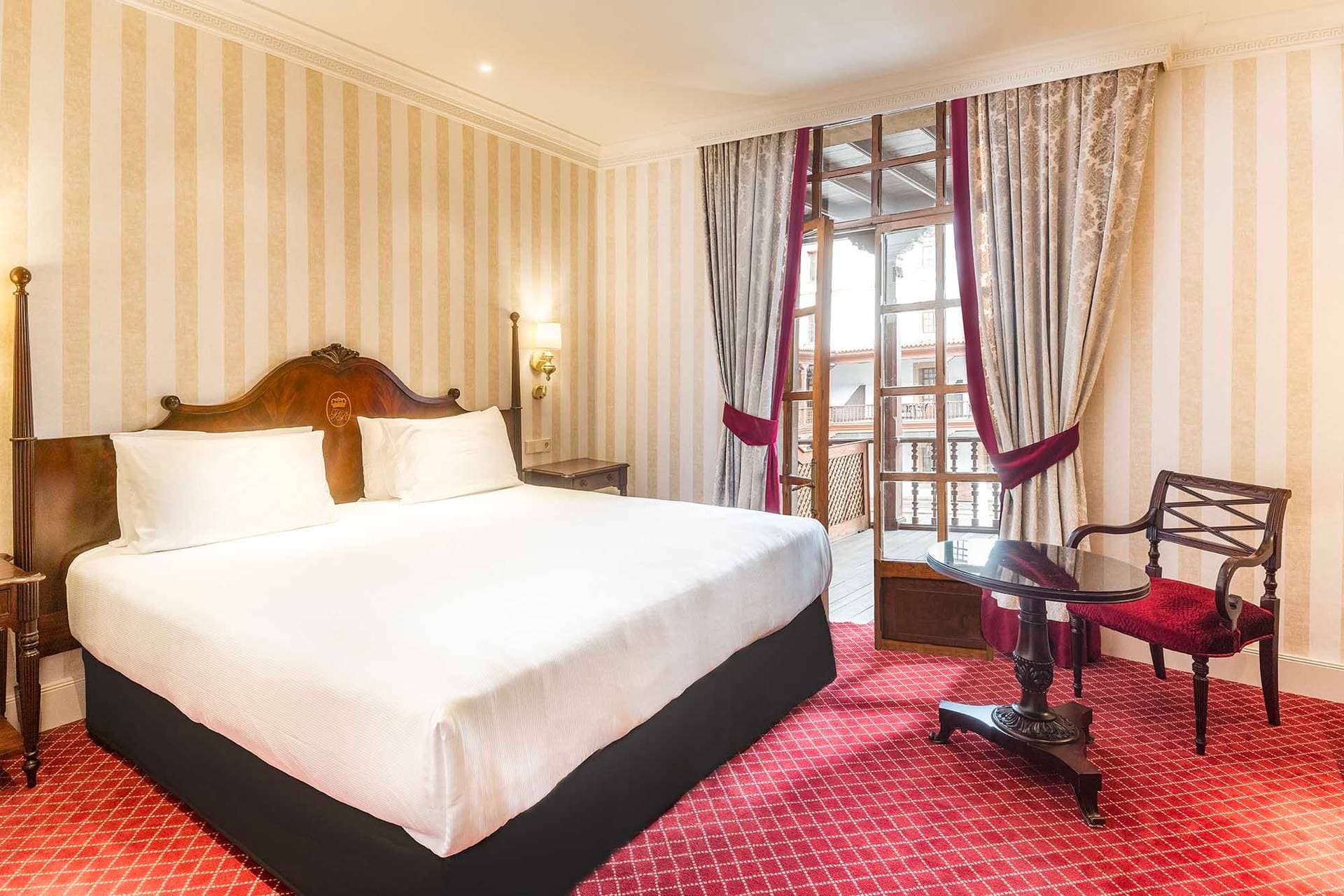 Eurostars Hotel de la Reconquista 21