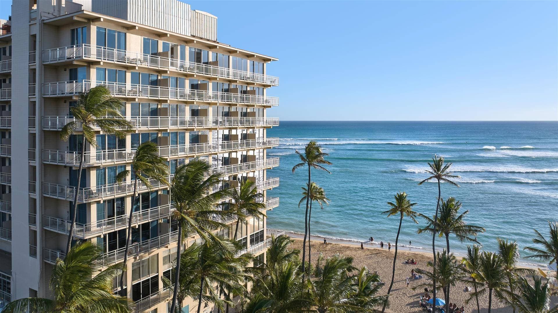 Kaimana Beach Hotel 2