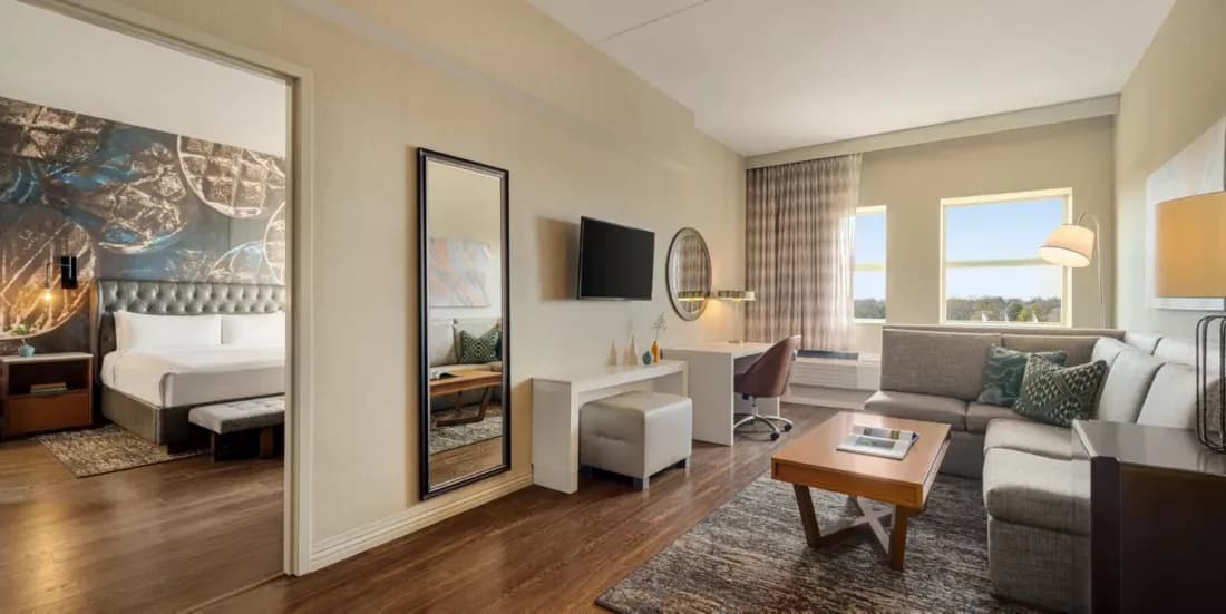 Hotel Indigo Naperville Riverwalk 23
