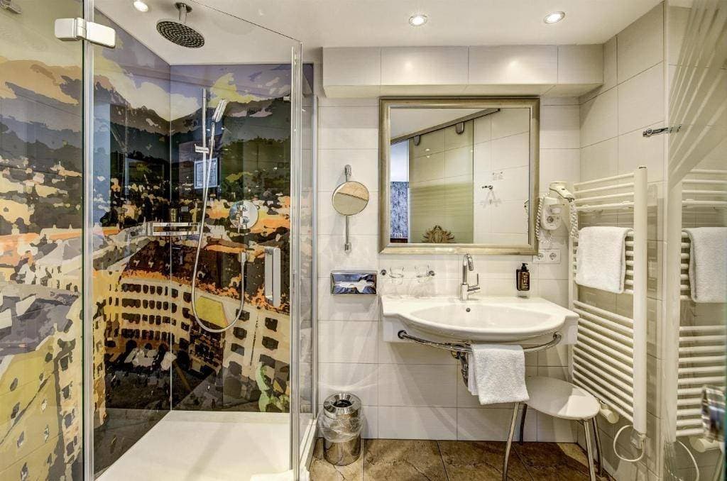 Goldener Adler Hotel & Restaurant 12