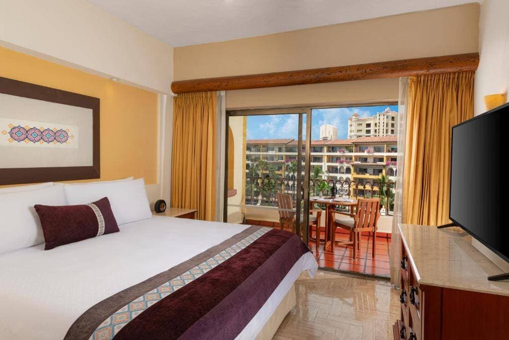Velas Vallarta 11