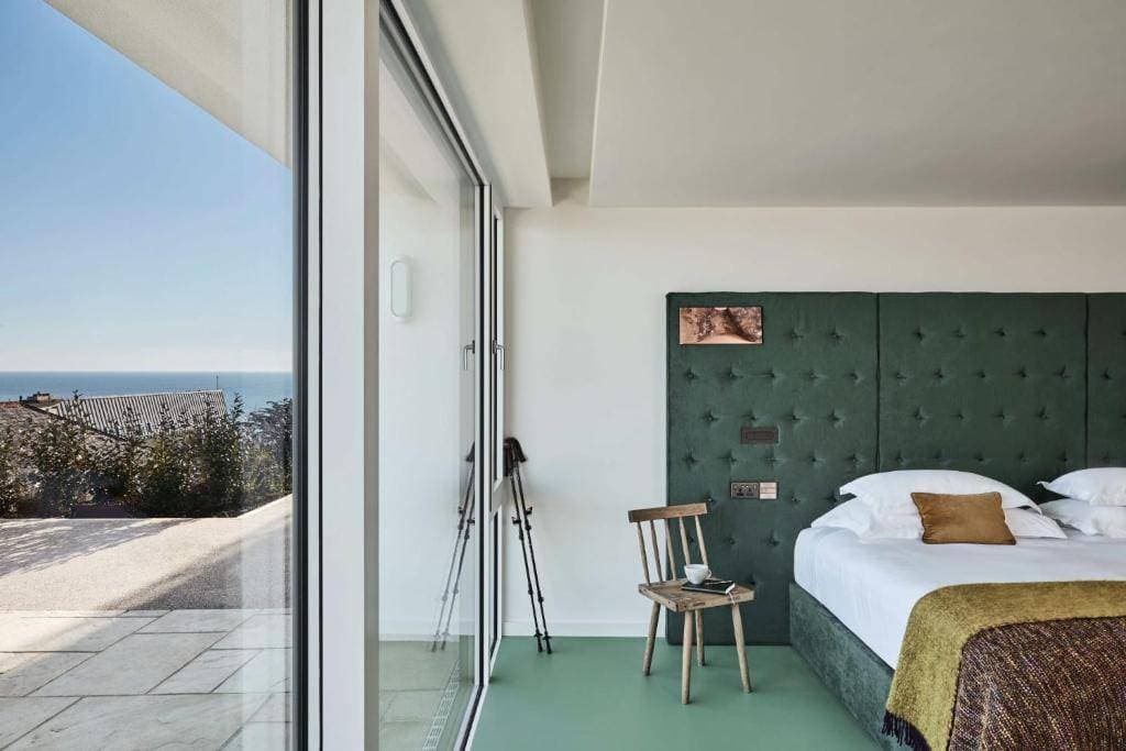 Cliff House Hotel 12