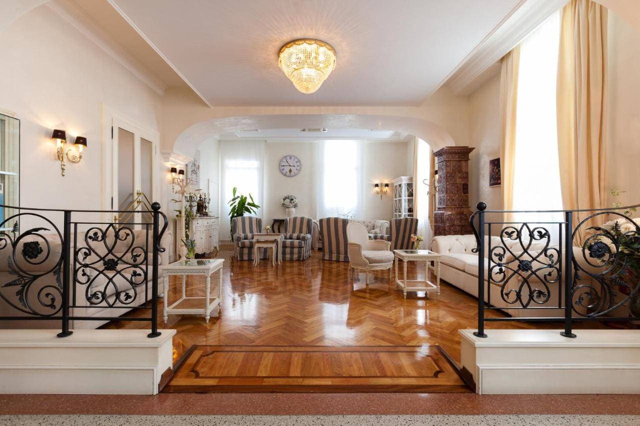 Hotel Italia Palace 8