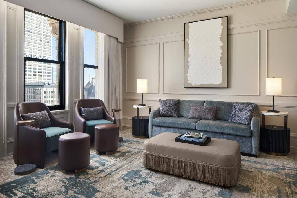 The Pfister Hotel 14