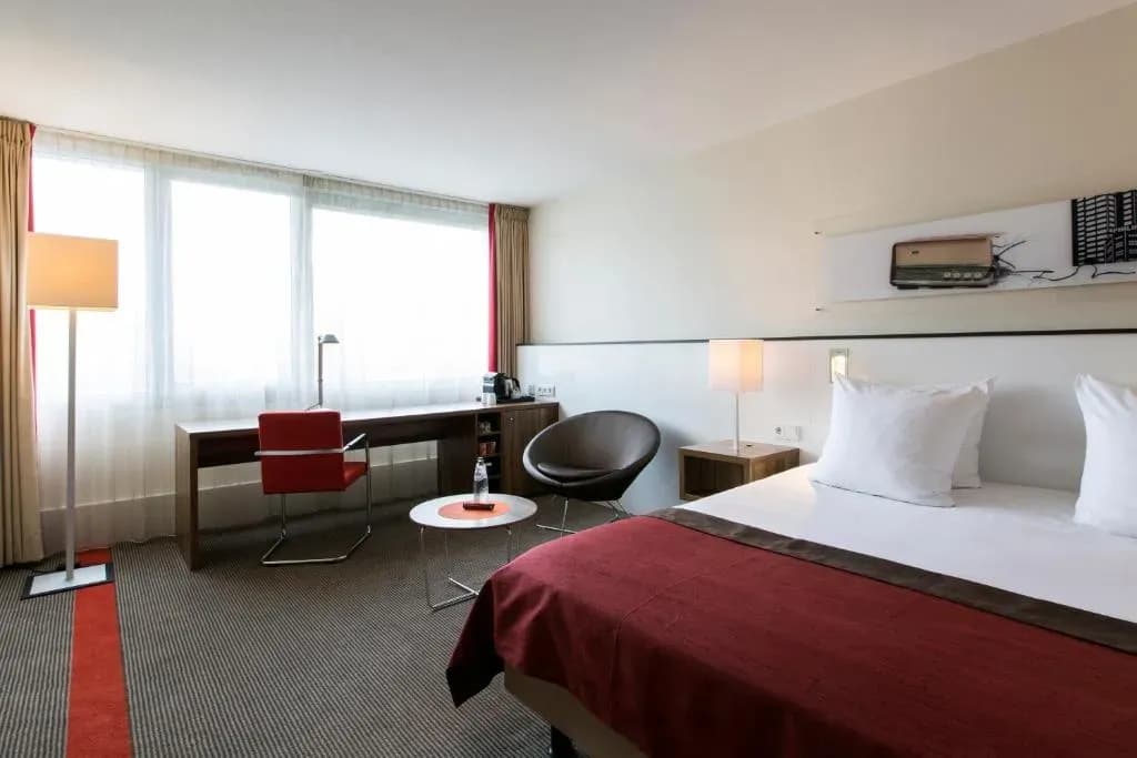 Holiday Inn Eindhoven Centre by IHG 11