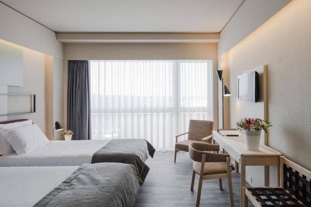 Axis Ofir Beach Resort Hotel 18
