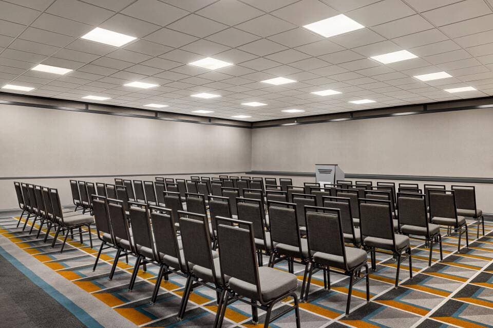 Crowne Plaza Louisville Airport Expo Ctr 39