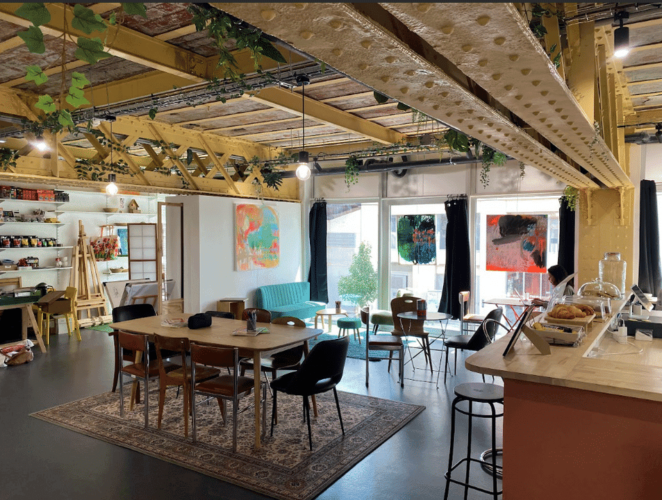 MOON Creative Workspace 4