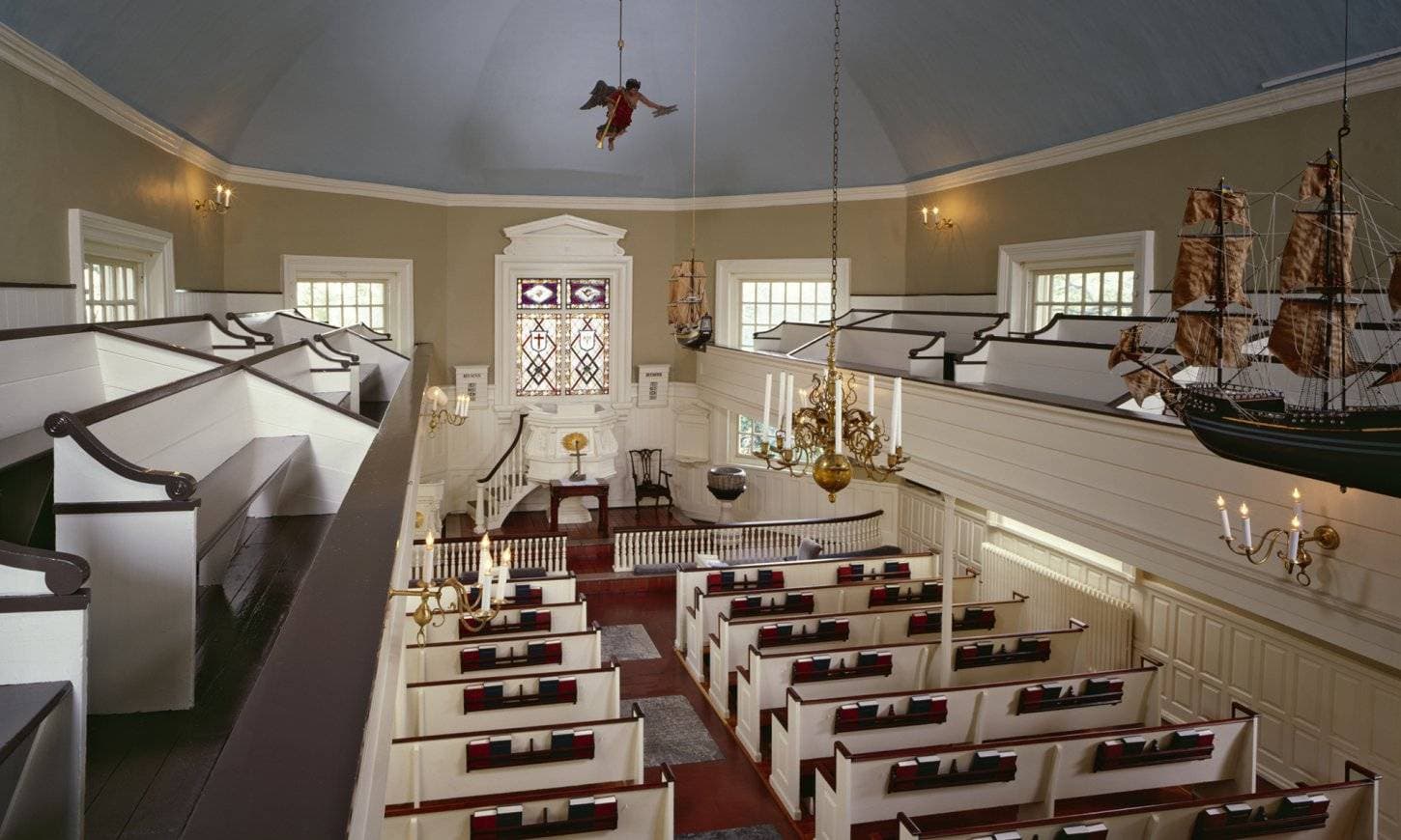 Riverside Weddings at Gloria Dei 10