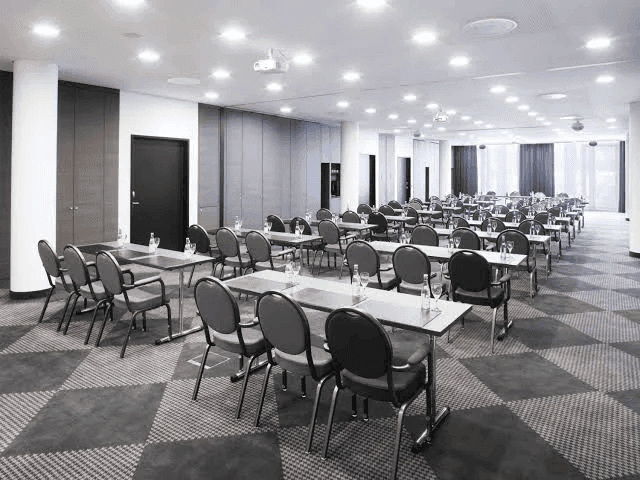 Mövenpick Hotel Stuttgart Airport 13