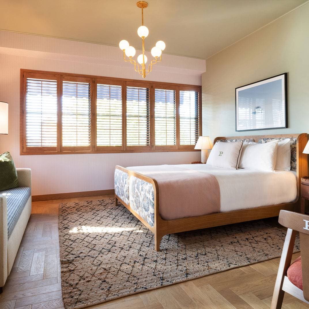 Palihouse Hyde Park Village 8
