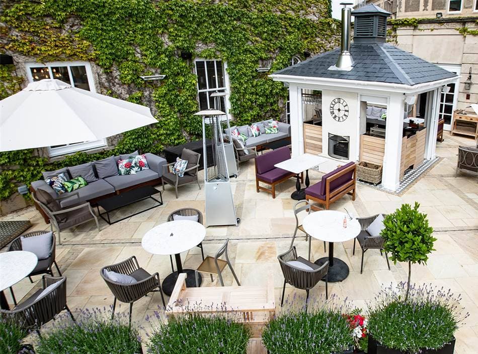 Down Hall Hotel 24