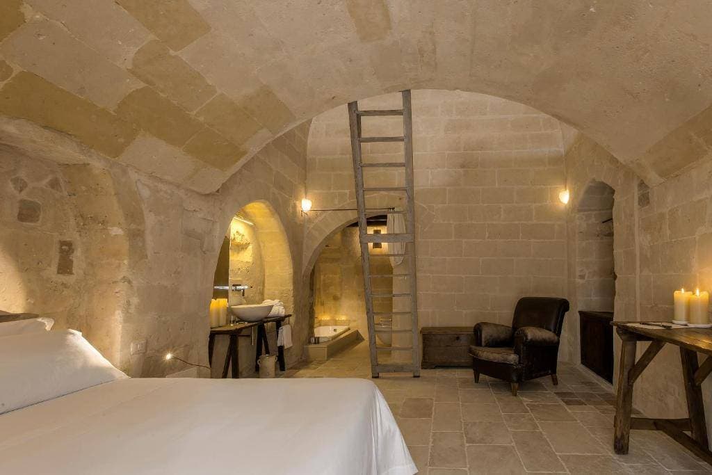 Corte San Pietro 16