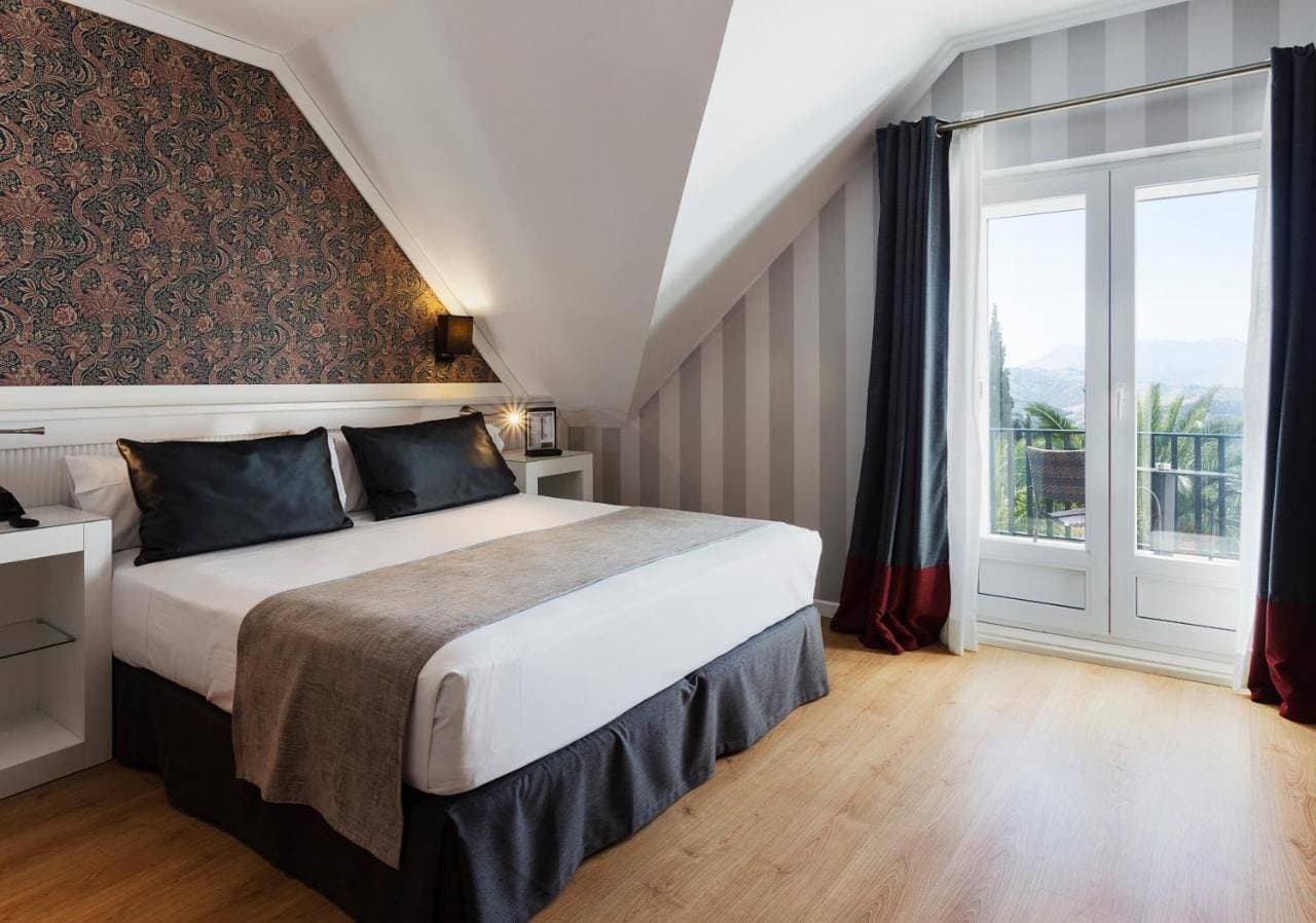 Hotel Catalonia Reina Victoria Wellness & Spa 25