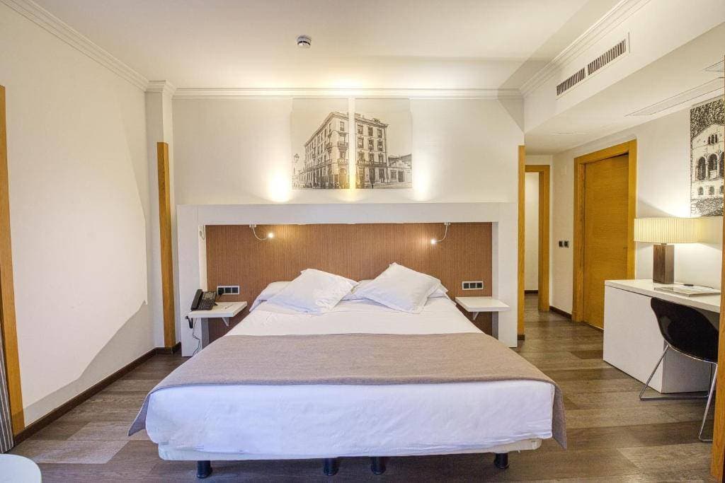 Gran Hotel Espana 11
