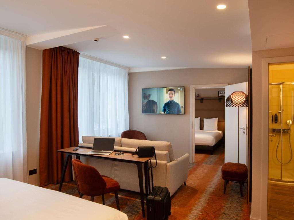 Hotel Aux Remparts 8