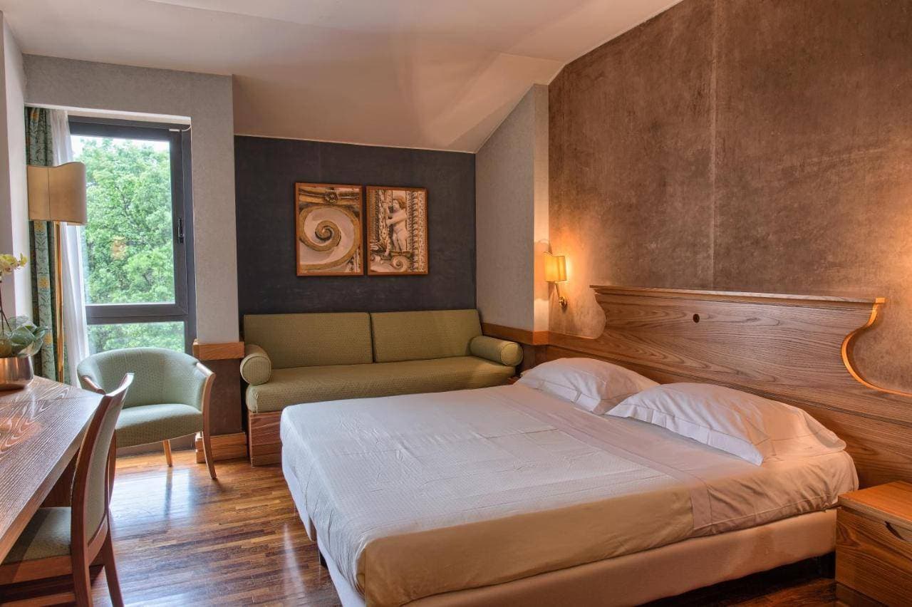 Roseo Hotel Assisi 10