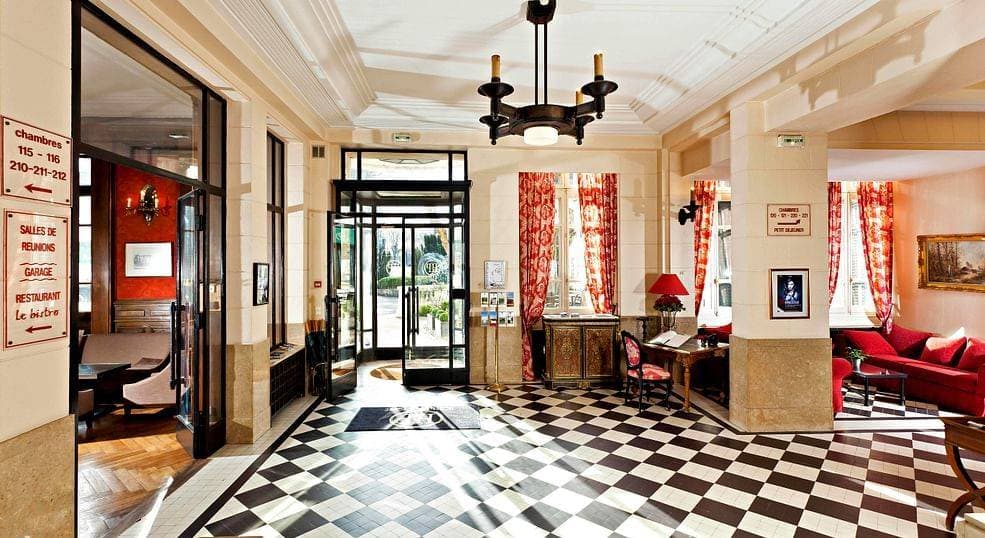 Hôtel de la Poste 12