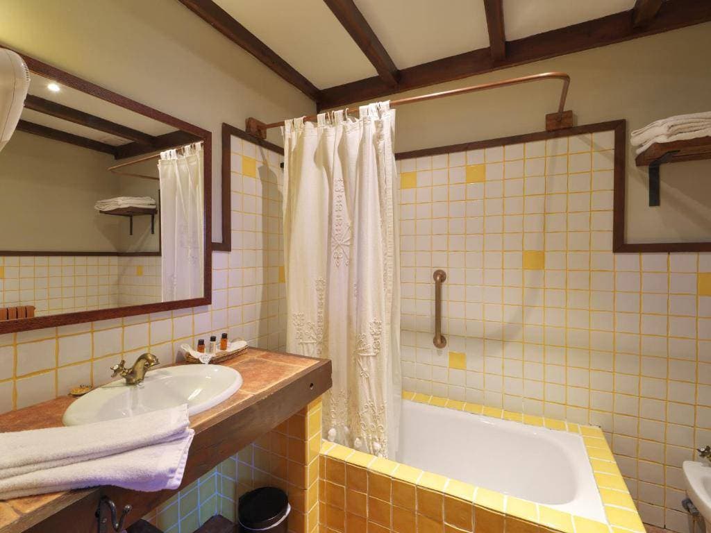 Hotel La Corte de Lugas 14