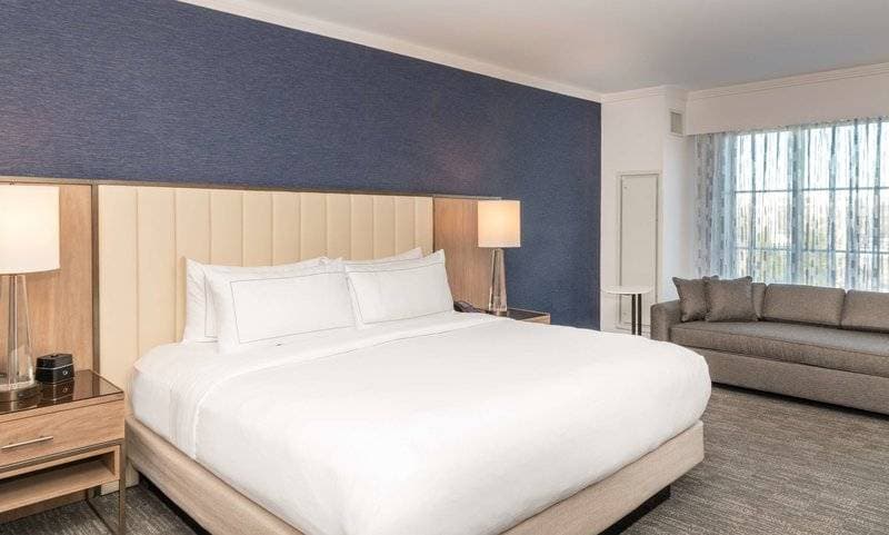 Hilton Columbus/Polaris 16