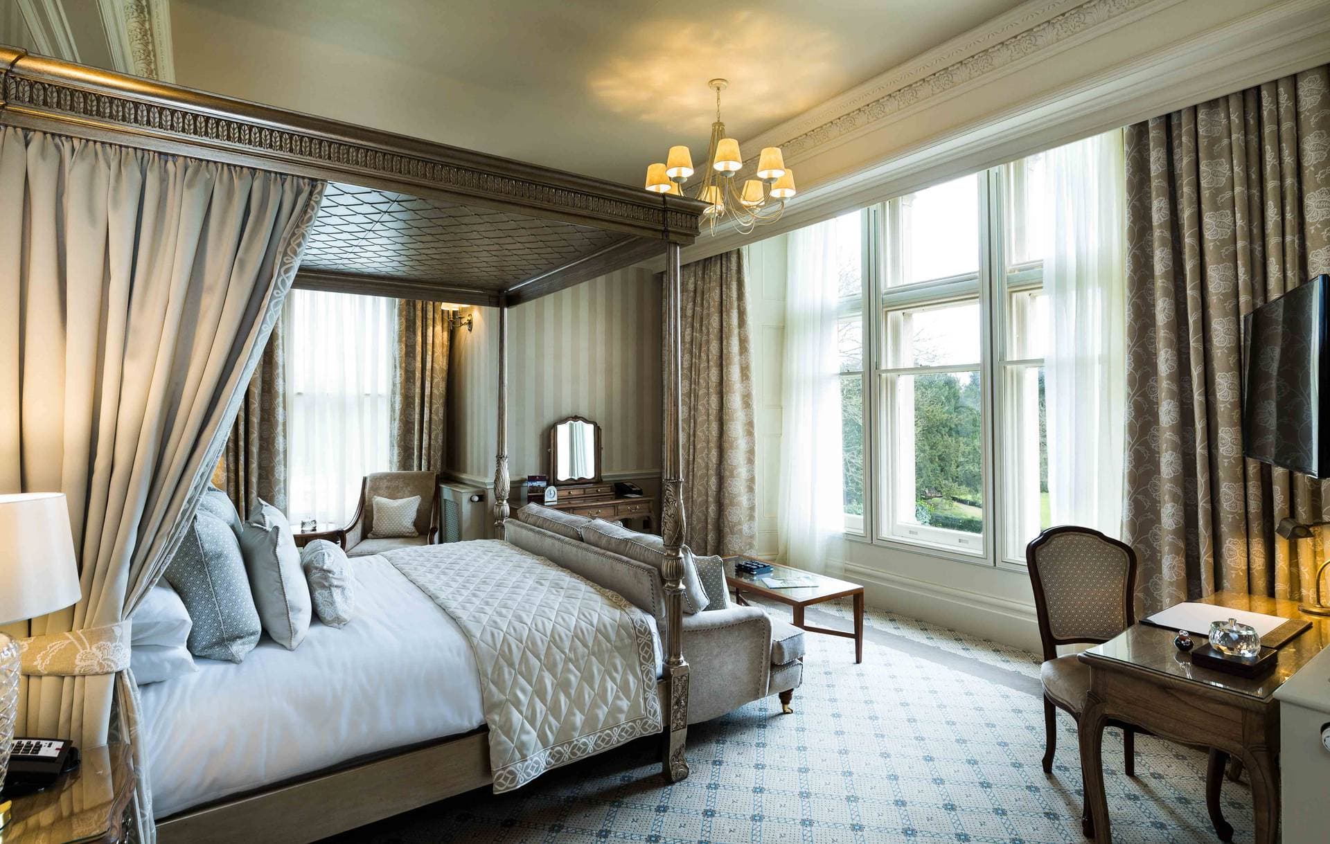 Down Hall Hotel 44