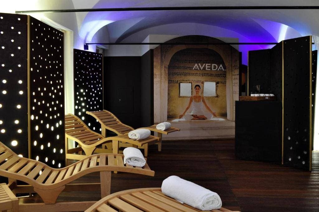 Grand Hotel Piazza Borsa 11