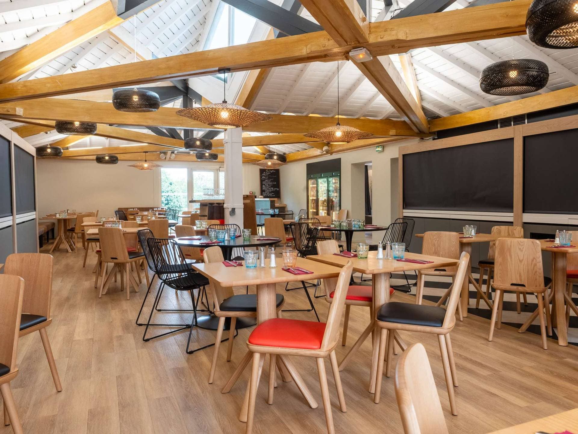 Ibis Lyon Est Bron  4