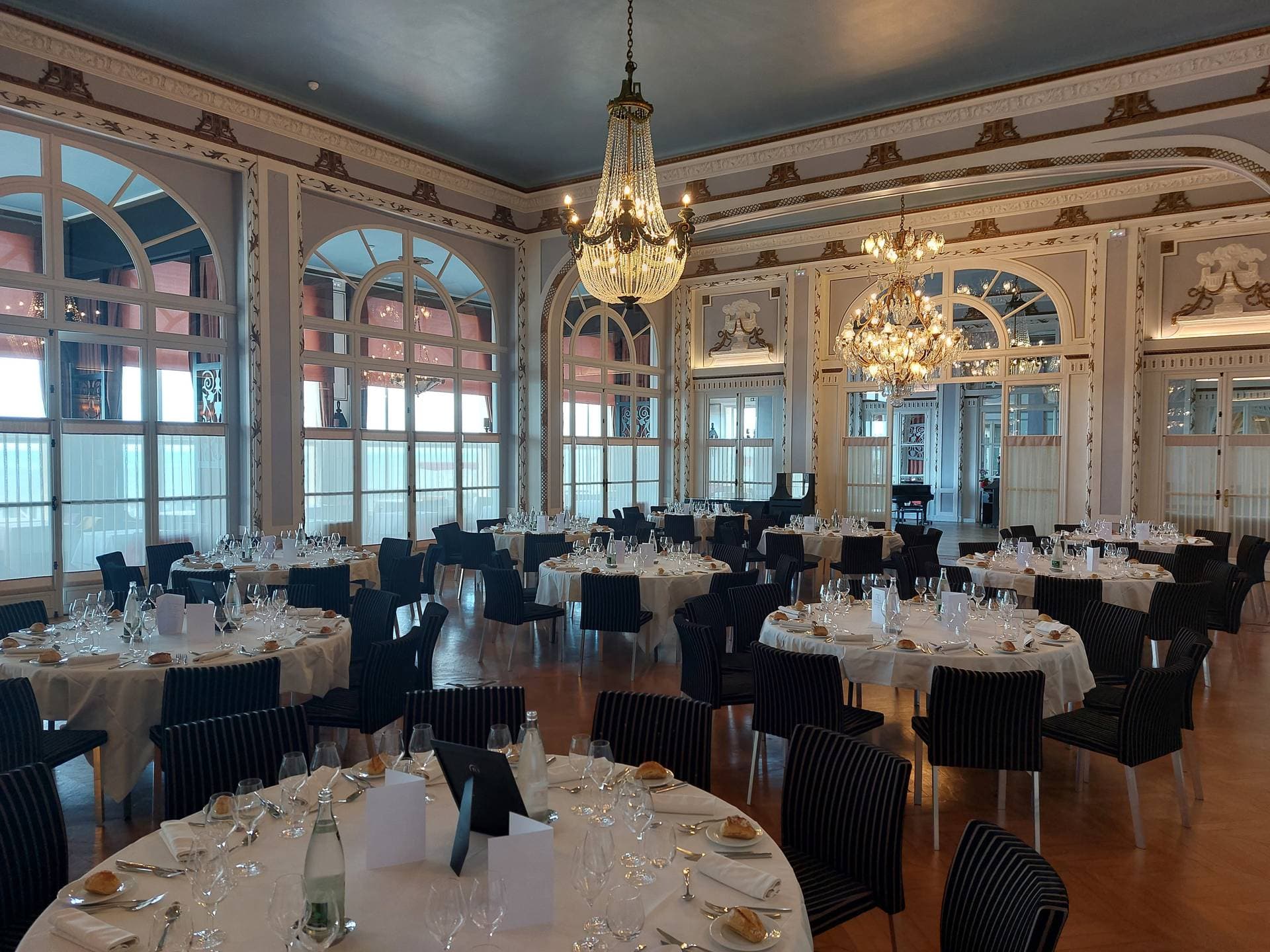 Le Grand Hôtel Cabourg 8