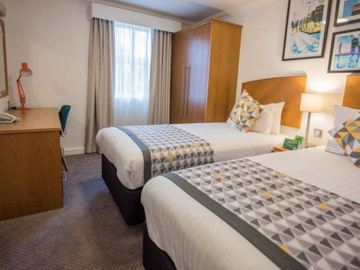 Holiday Inn Manchester West 7