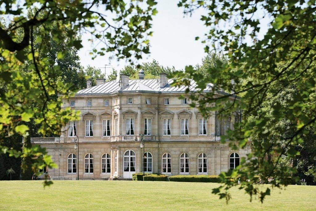 Le Château de la Motte Fénelon 1