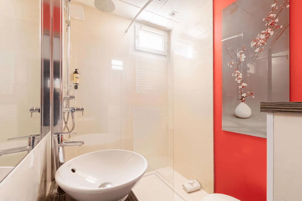 Best Western Plus La Rade 17