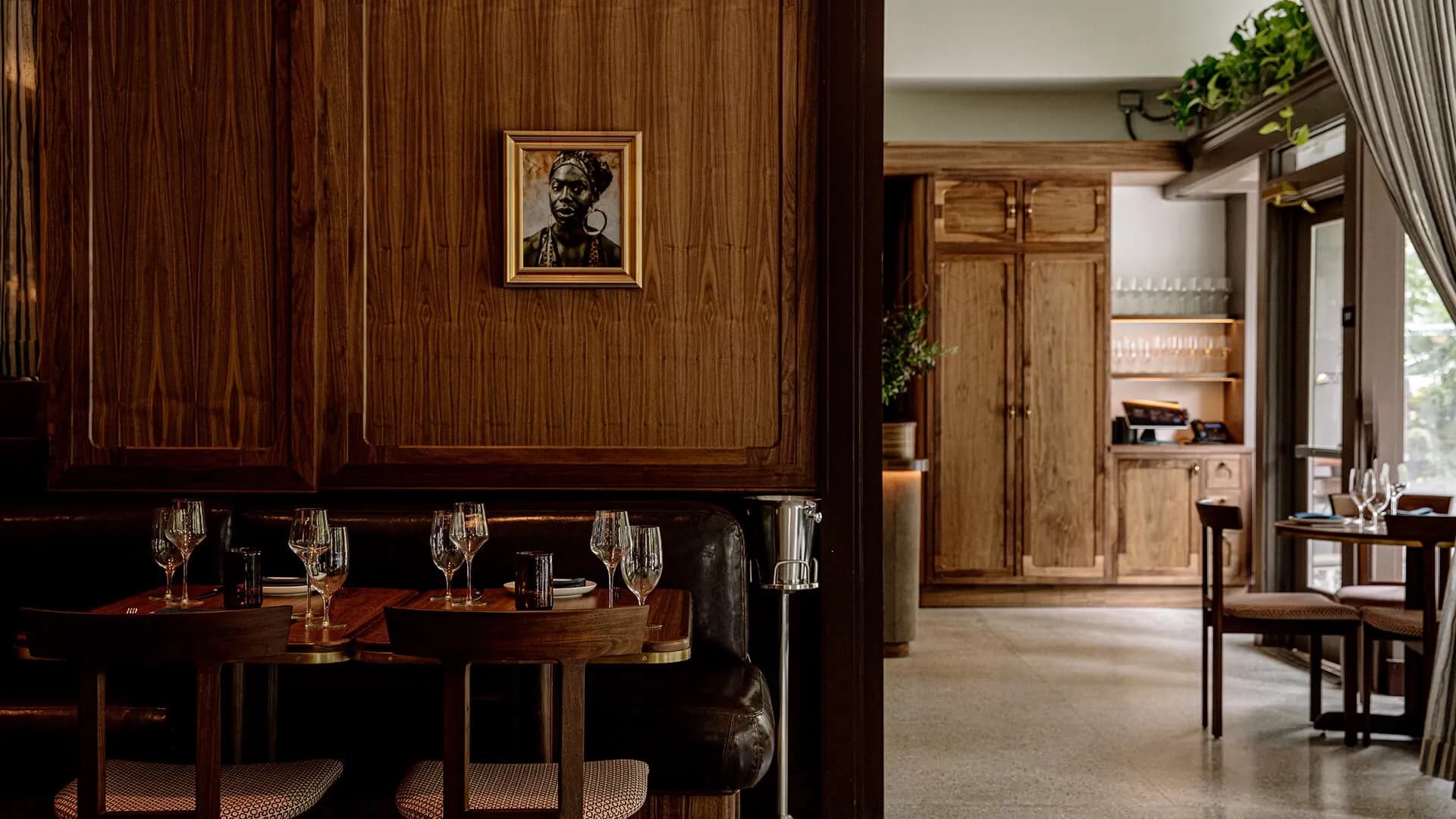 The Flat Iron Hotel 7