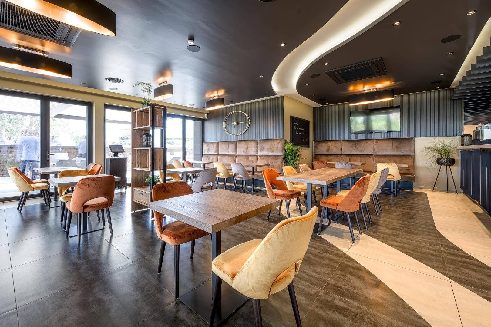 Hotel 830 7