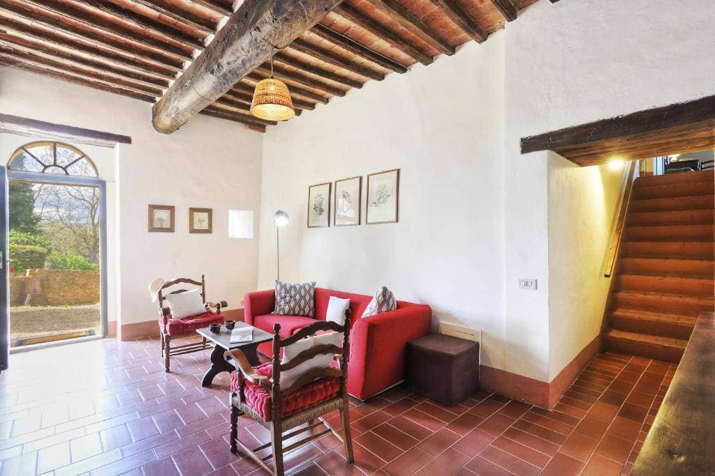 Villa e Fattoria di Radi 30