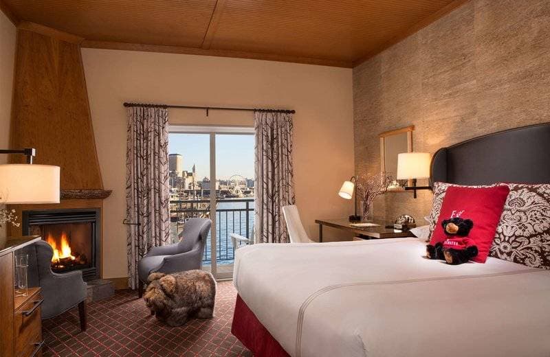 The Edgewater Hotel 30