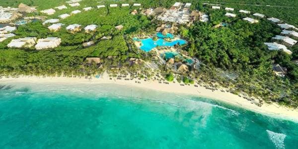 Grand Palladium Colonial Resort & Spa