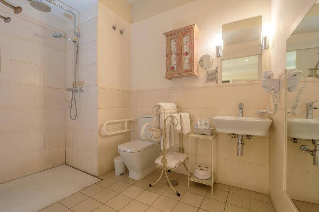 ApartaSuites Alberca 38