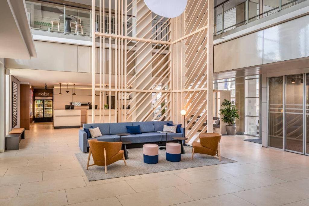 Courtyard Linz 8