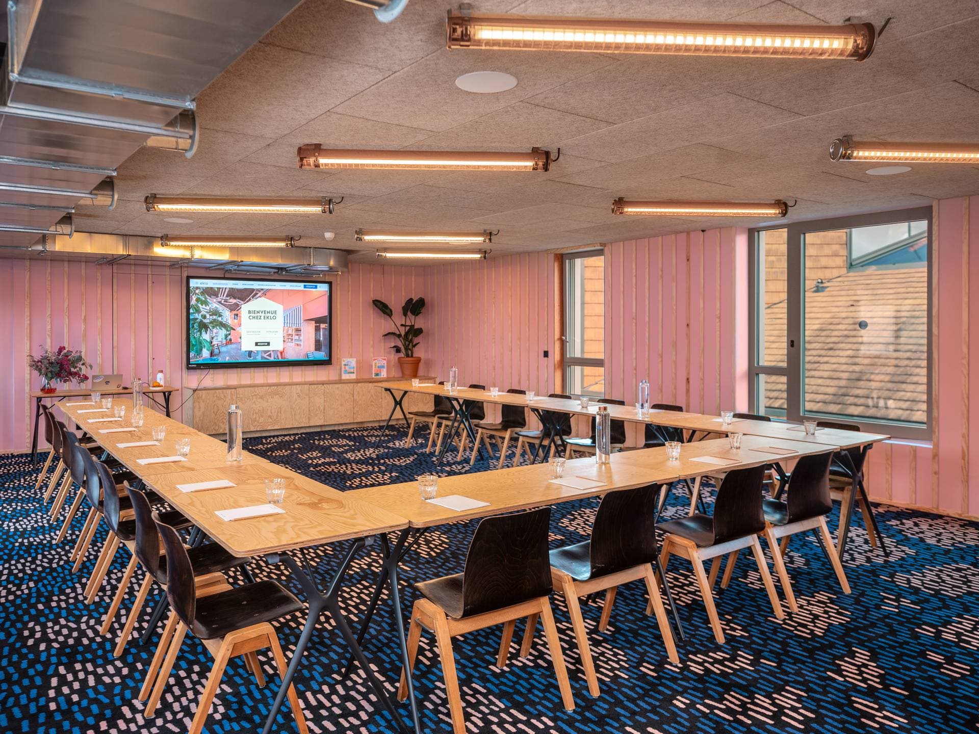 Eklo Hotel Bordeaux Centre Bastide 7