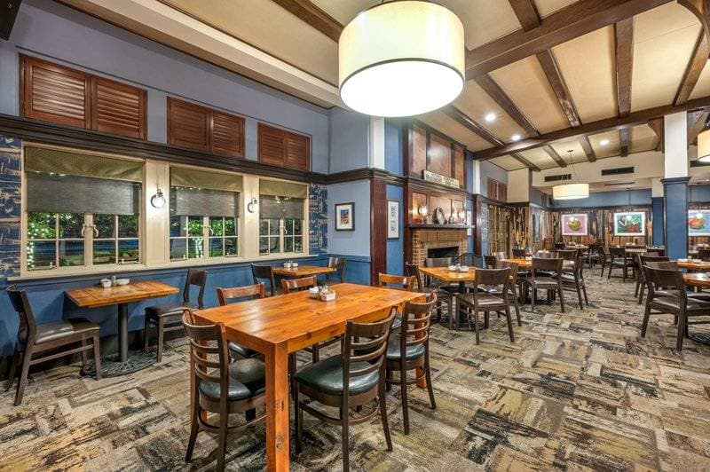 Best Western Premier Mariemont Inn 38