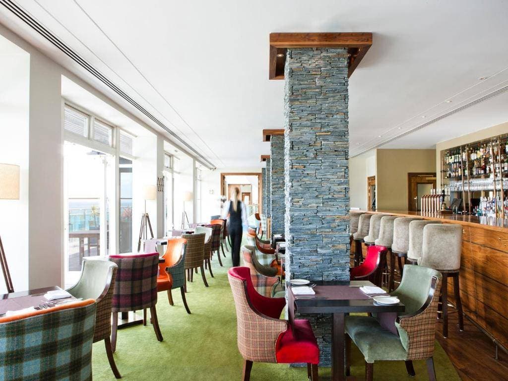 Cliff House Hotel 4