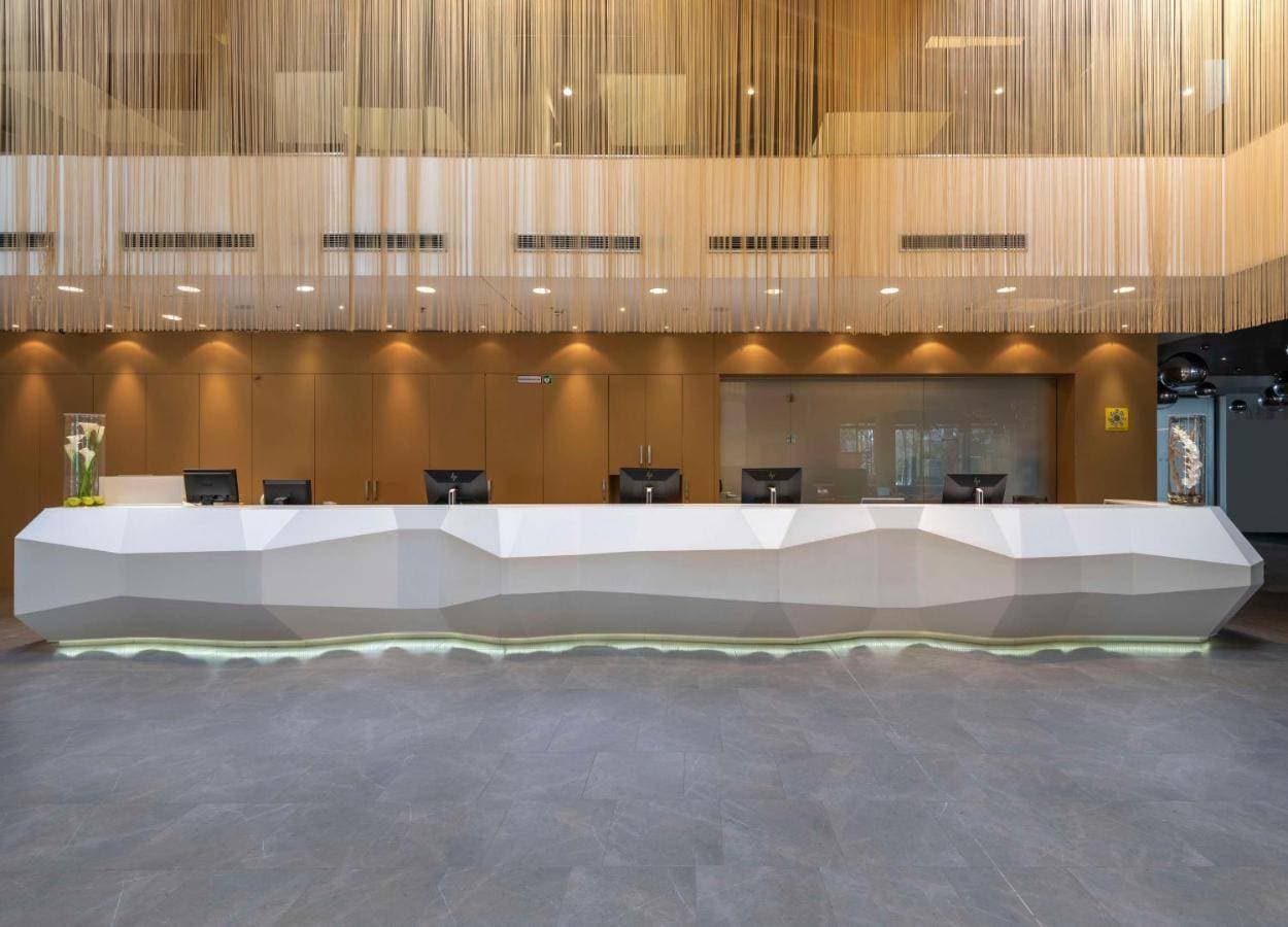 DoubleTree by Hilton Vienna Schonbrunn 10