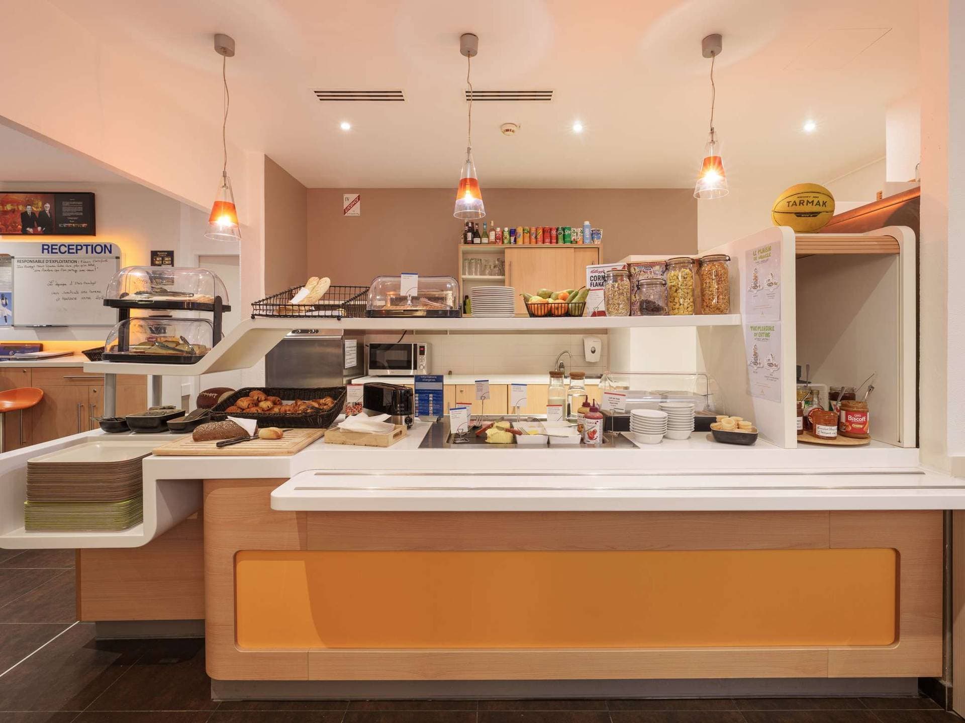 Ibis budget Saint-Quentin Centre Gare 10