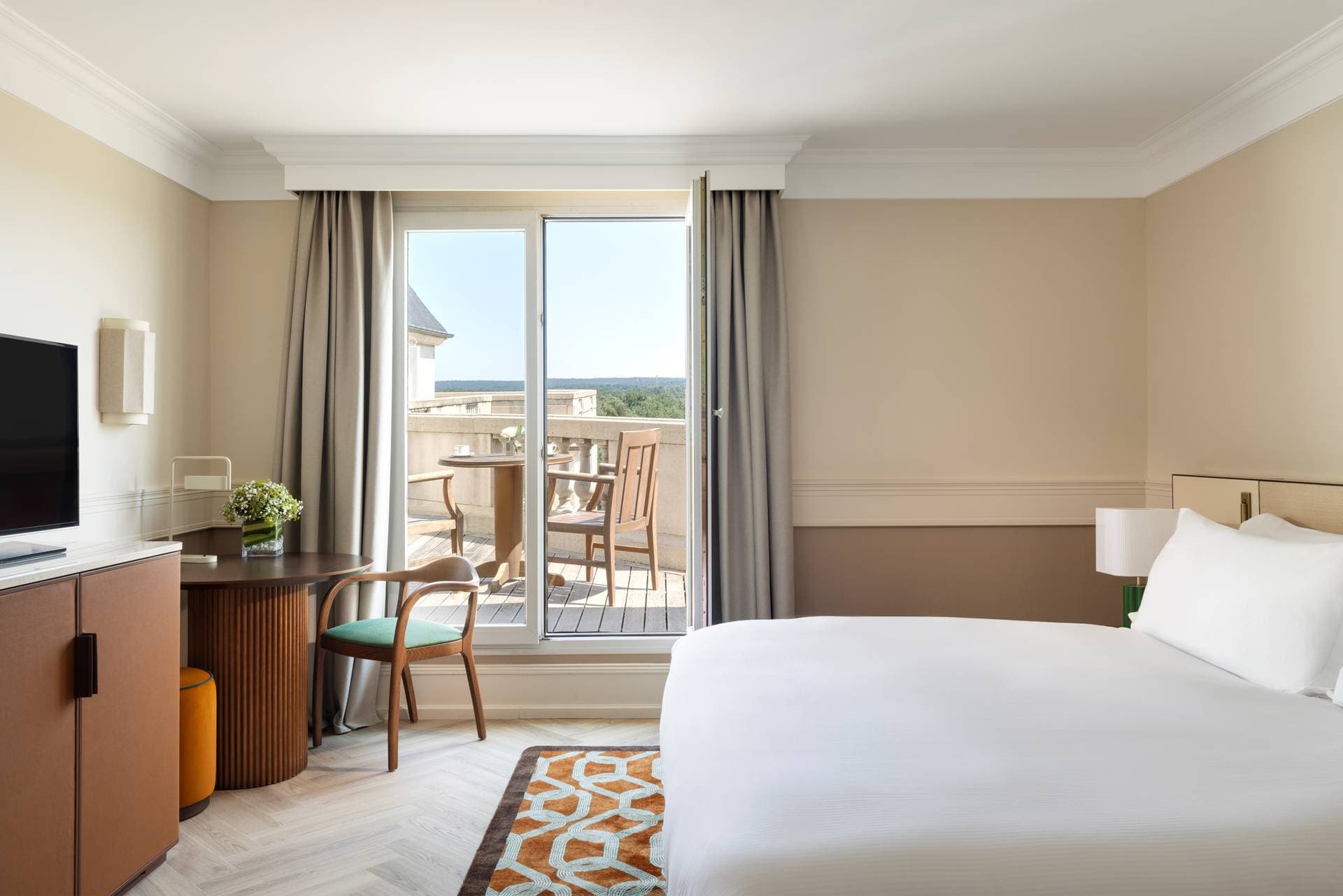 InterContinental Chantilly Château Mont Royal by IHG 16