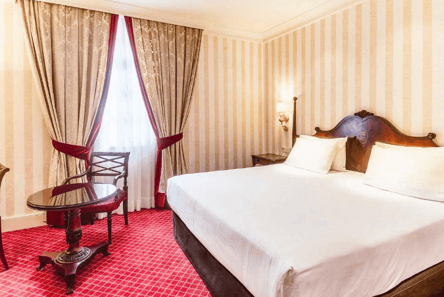 Eurostars Hotel de la Reconquista 26