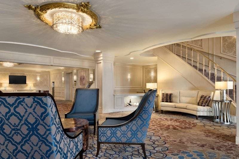 Hilton St. Louis Frontenac 16